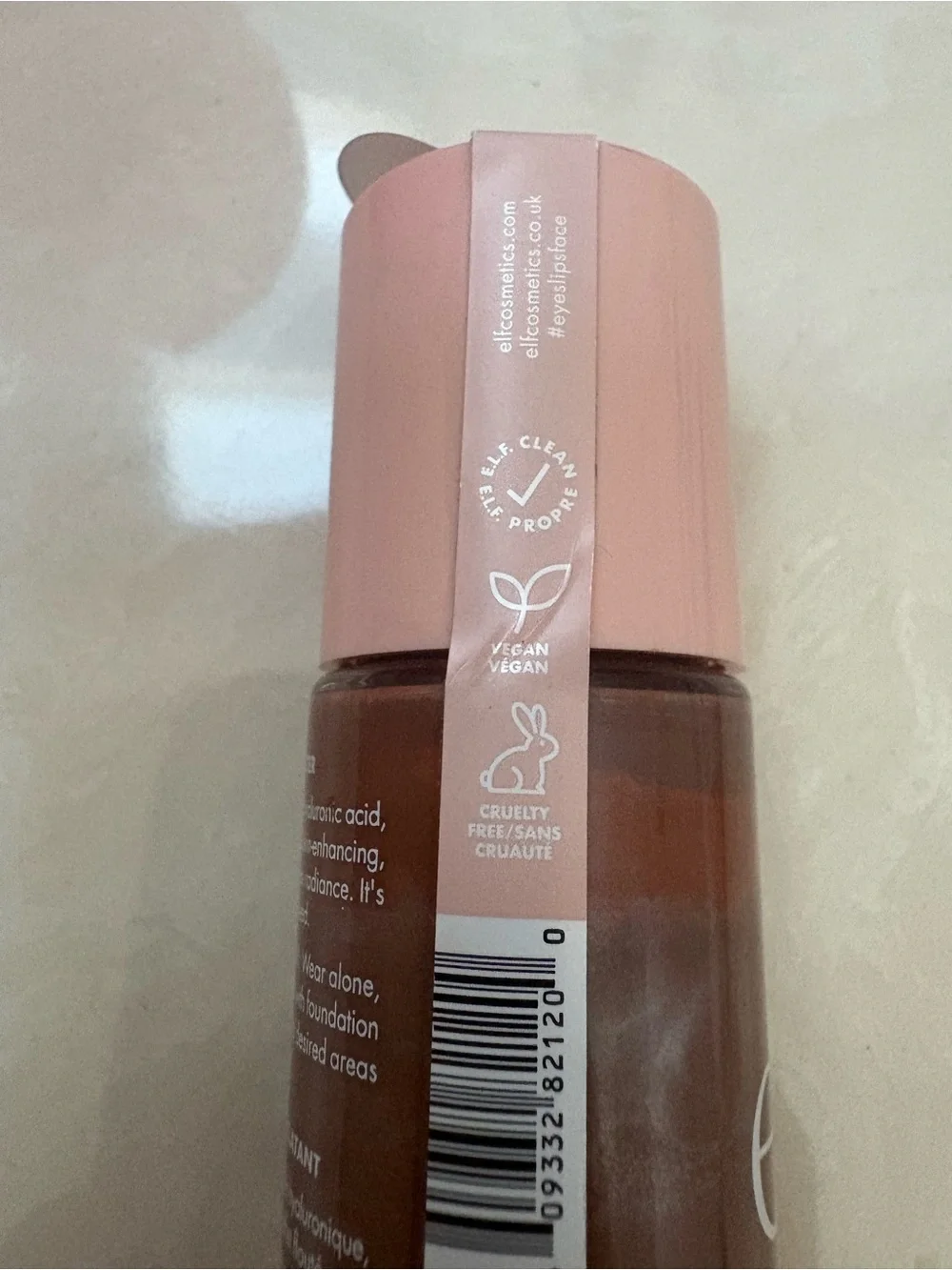 e.l.f. Halo Glow Liquid Filter — Peach Cap, Warm Brown Shade